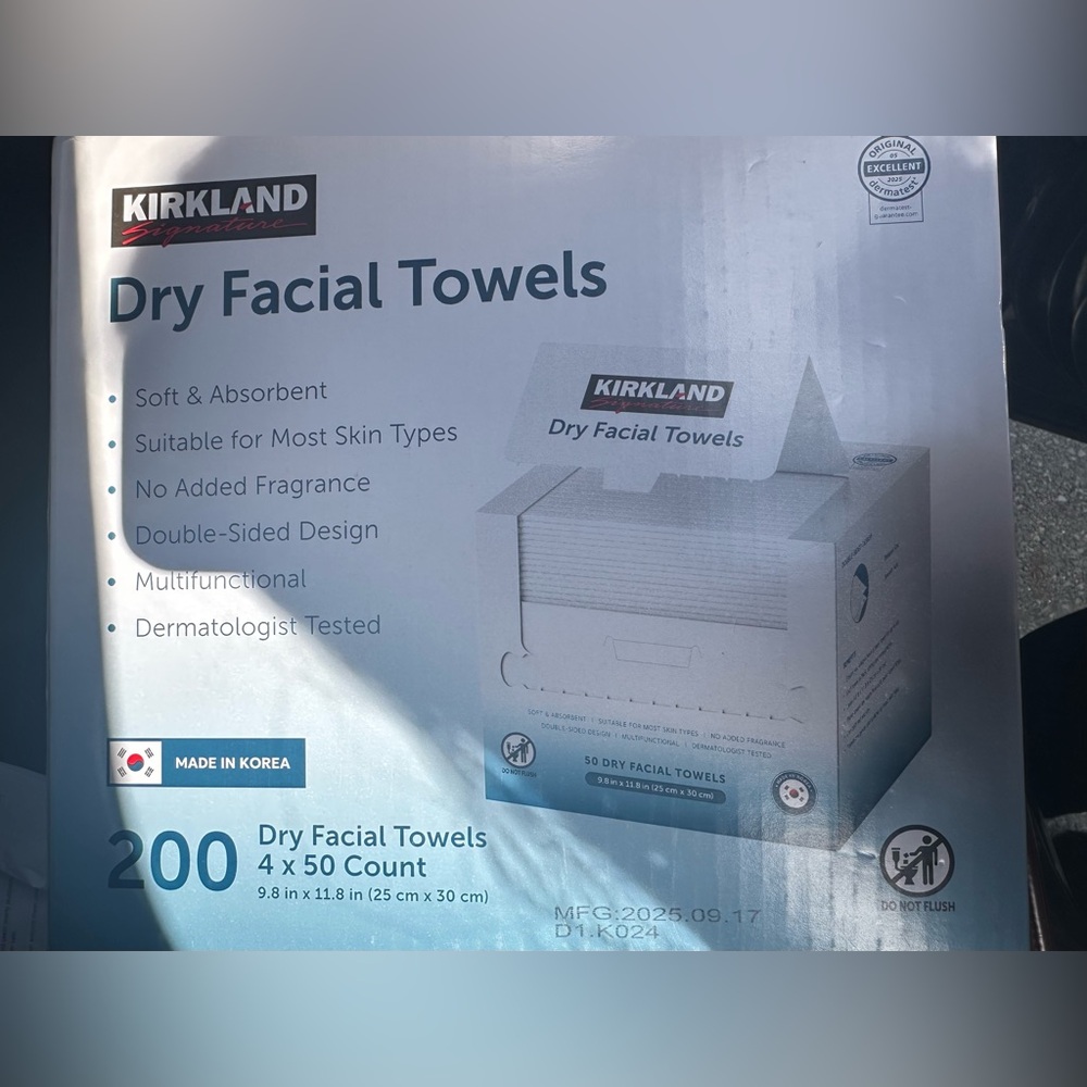 4 packs of Disposable Face Towels/Facial Towels for Improved Skin total 200 coun